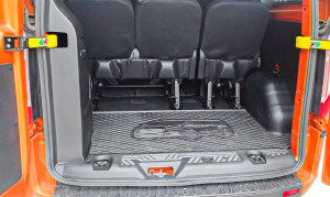 wypożyczalnia-busów-9-osobowych-300x179