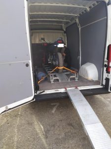 najazd-transport-motocykla-225x300