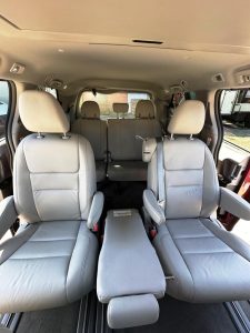 wynajem-aut-Tarnów-225x300