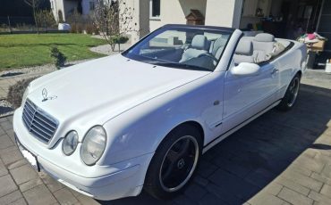 Samochód do ślubu, usługa bez kierowcy lub z kierowcą – Mercedes Cabrio W208